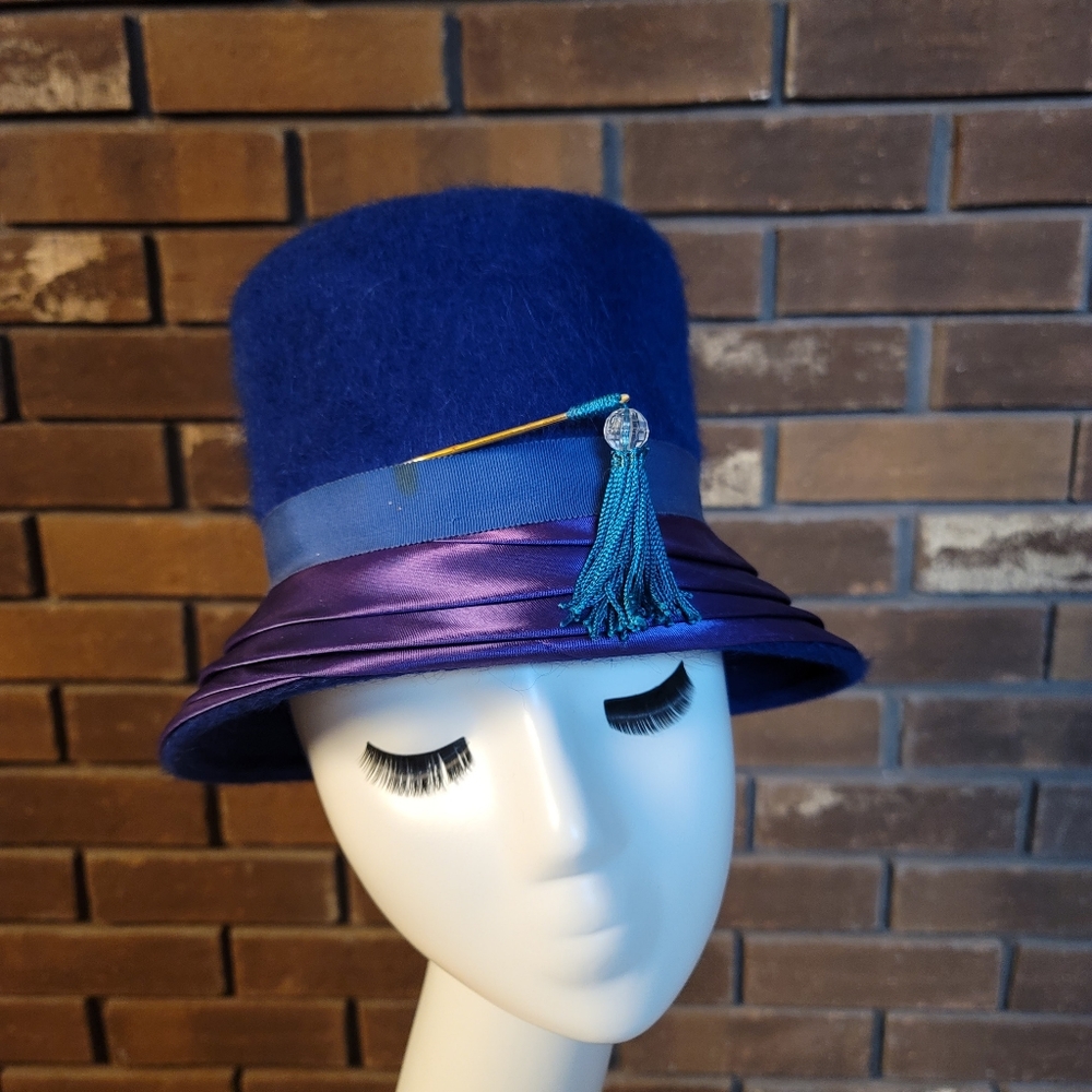 KMF Vintage cobalt blue fuzzy felt and satin brim hat with coordinating pin